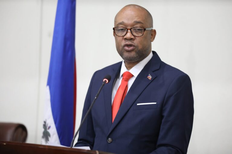 Le nouveau ministre de la santé publique et de la population, le Dr Sinal Bertrand, en voyage officiel à l’étranger