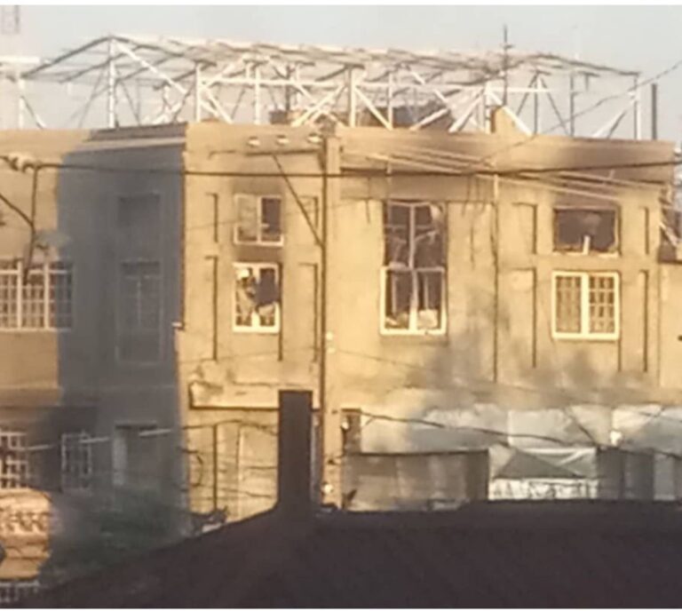 L&rsquo;Association des journalistes haïtiens condamne l&rsquo;incendie des locaux de la RTVC