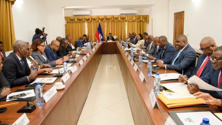 Adoption en Conseil des Ministres du Budget rectificatif 2024-2025: Un budget de guerre comme annoncé par Fritz A. Jean