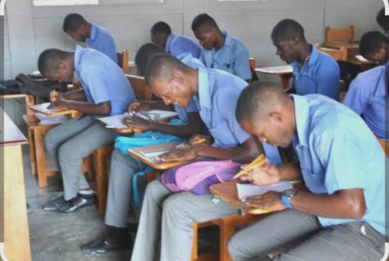 Haïti: Quand des mécréants encadrent le déroulement des examens officiels