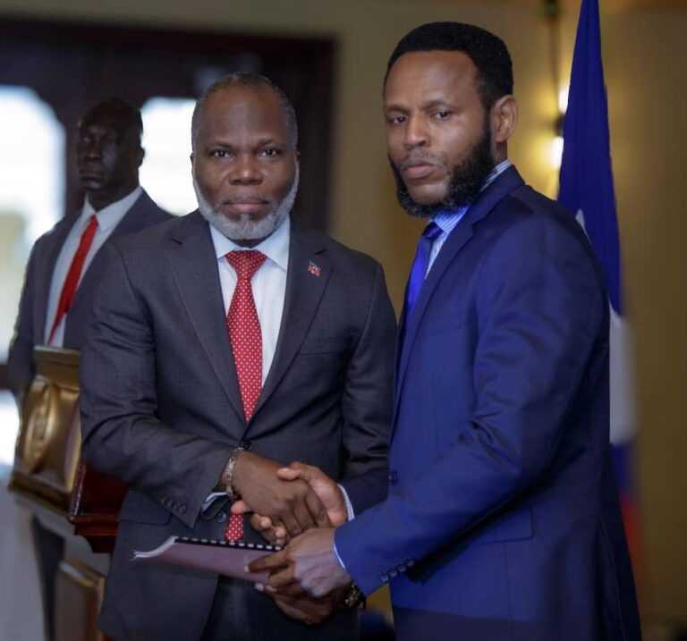 Haiti/Table Sectorielle sur la Sécurité : remise d&rsquo;un rapport aux autorités par le CARDH