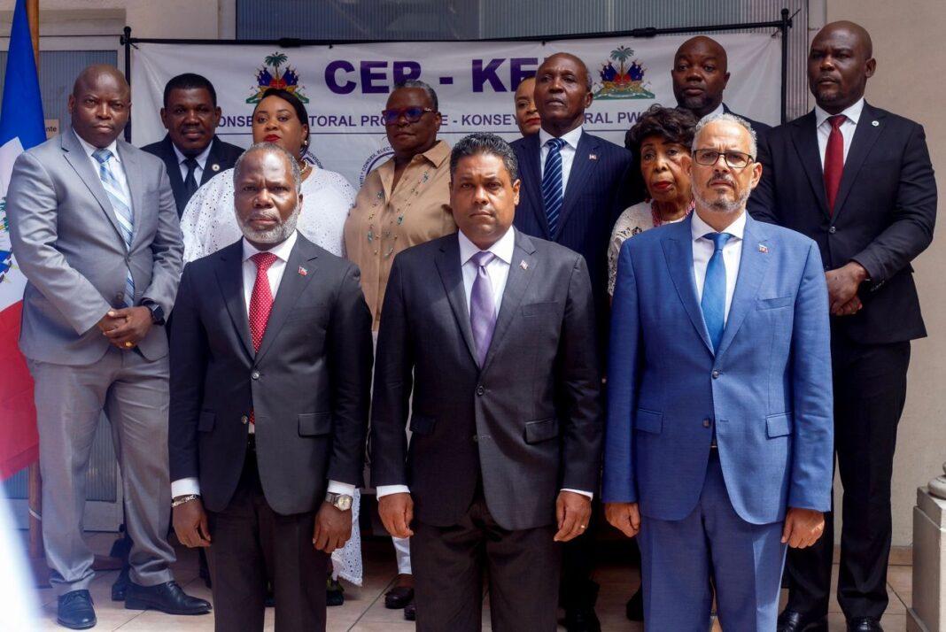 Immobilisme au sein du gouvernement: l’avenir de la nouvelle Constitution et un éventuel remaniement en suspens