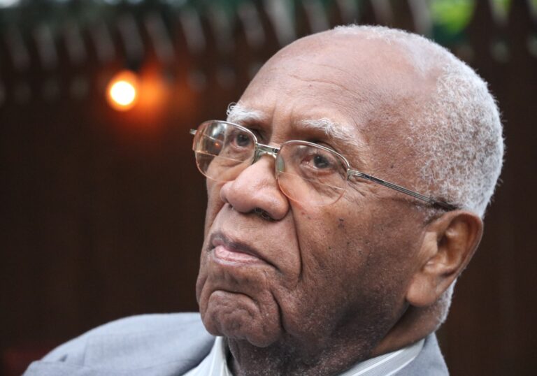 L&rsquo;historien et critique d&rsquo;art haïtien de renom Michel Philippe Leurebours est mort