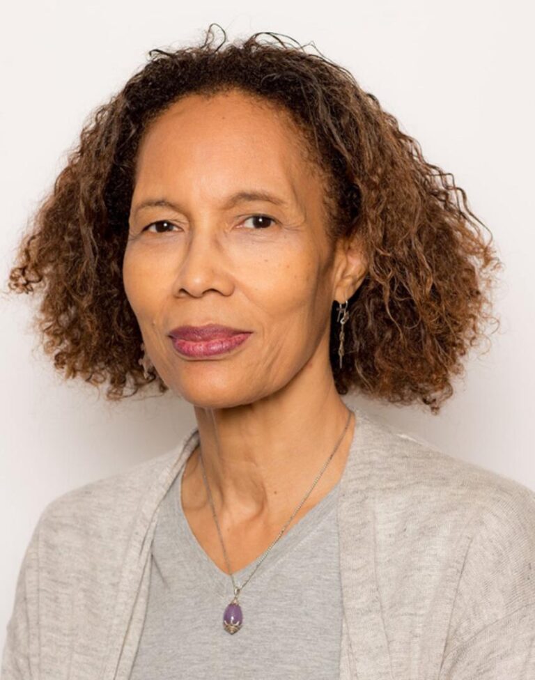 Yanick Lahens sélectionnée pour le Grand Prix du Roman 2025; un bel éclat dans la nuit lourde!