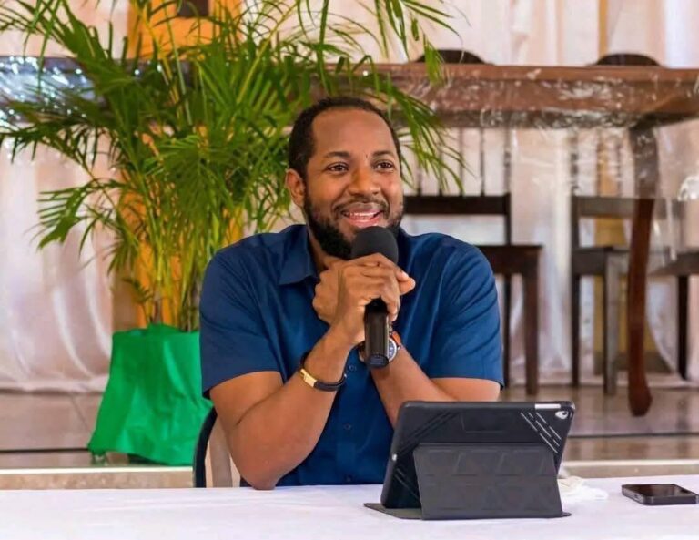 Etzer Émile et la provocation nécessaire : Entre vérité crue et maladresse symbolique