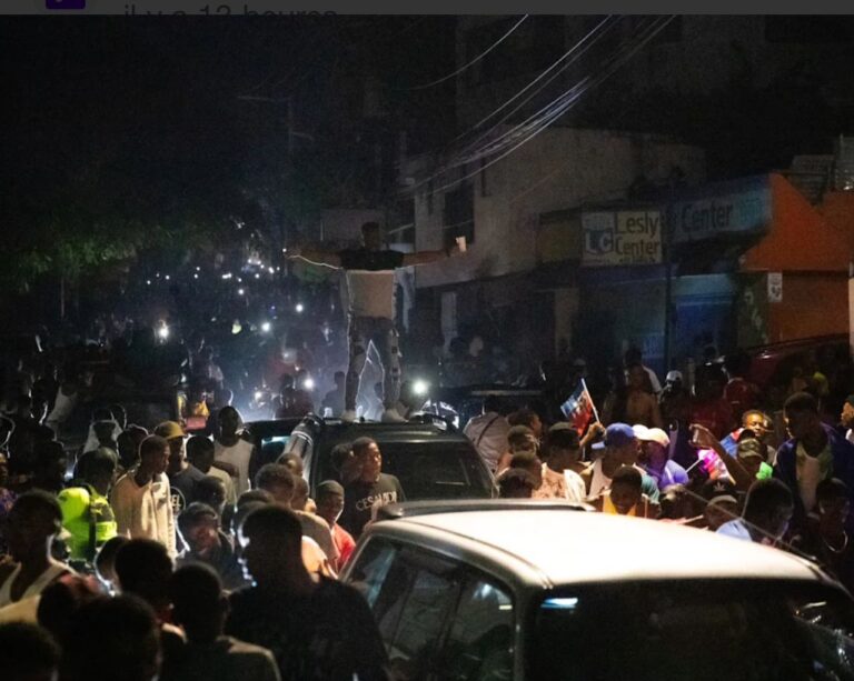 Qualification d’Haïti pour le Mondial 2026: Quand le cri des supporters résonne plus fort que le fracas des canons