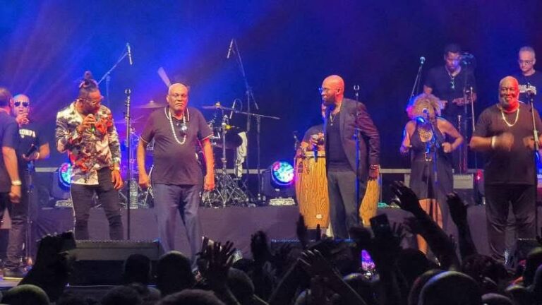 𝐐𝐮’𝐞𝐬𝐭-𝐜𝐞 𝐪𝐮𝐞 𝐥𝐞 𝐂𝐨𝐦𝐩𝐚𝐬?