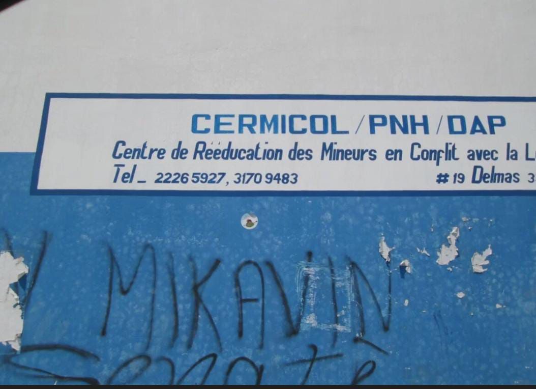 Détention prolongée: Plus d’une vingtaine de prisonniers libérés à Port-au-Prince à l’occasion de Noël