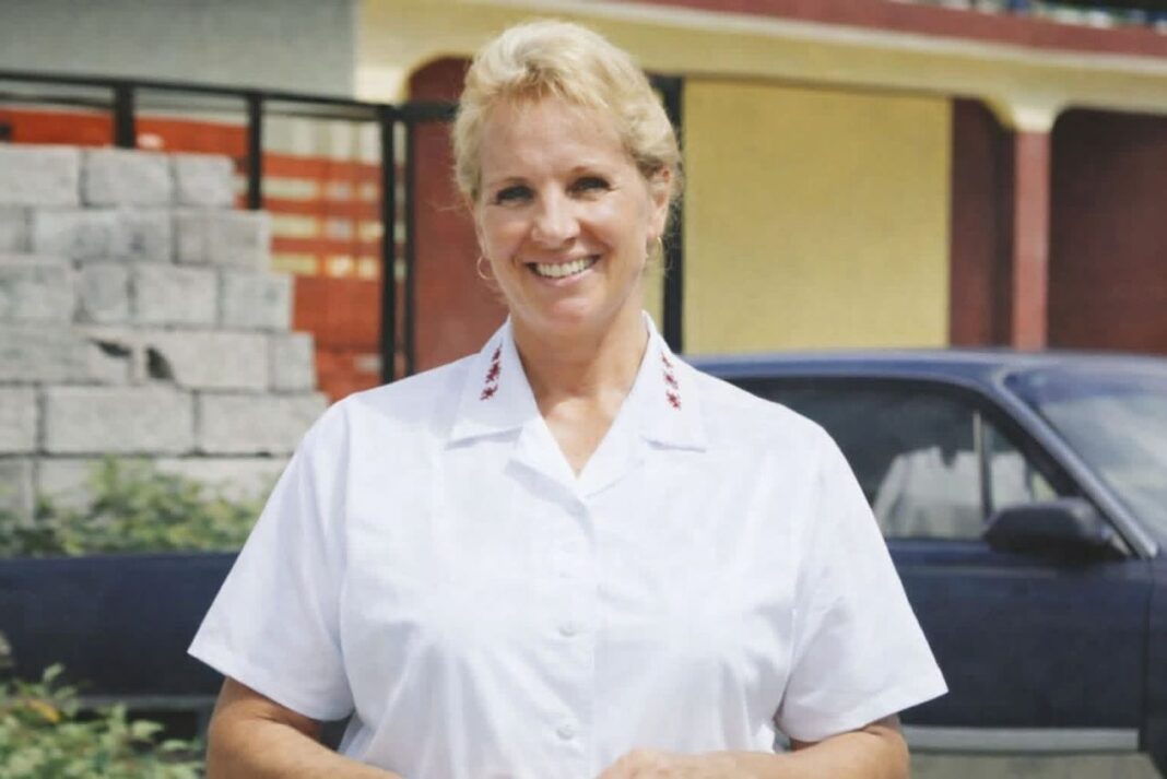 𝐑𝐨𝐬𝐞𝐦𝐚𝐫𝐢𝐞 𝐇𝐚̈𝐟𝐞𝐥𝐢, 𝐥𝐚 𝐦𝐚𝐠𝐢𝐜𝐢𝐞𝐧𝐧𝐞 𝐝𝐞 𝐩𝐥𝐮𝐬𝐢𝐞𝐮𝐫𝐬 𝐯𝐢𝐞𝐬, 𝐝𝐨𝐧𝐭 𝐥𝐚 𝐦𝐢𝐞𝐧𝐧𝐞