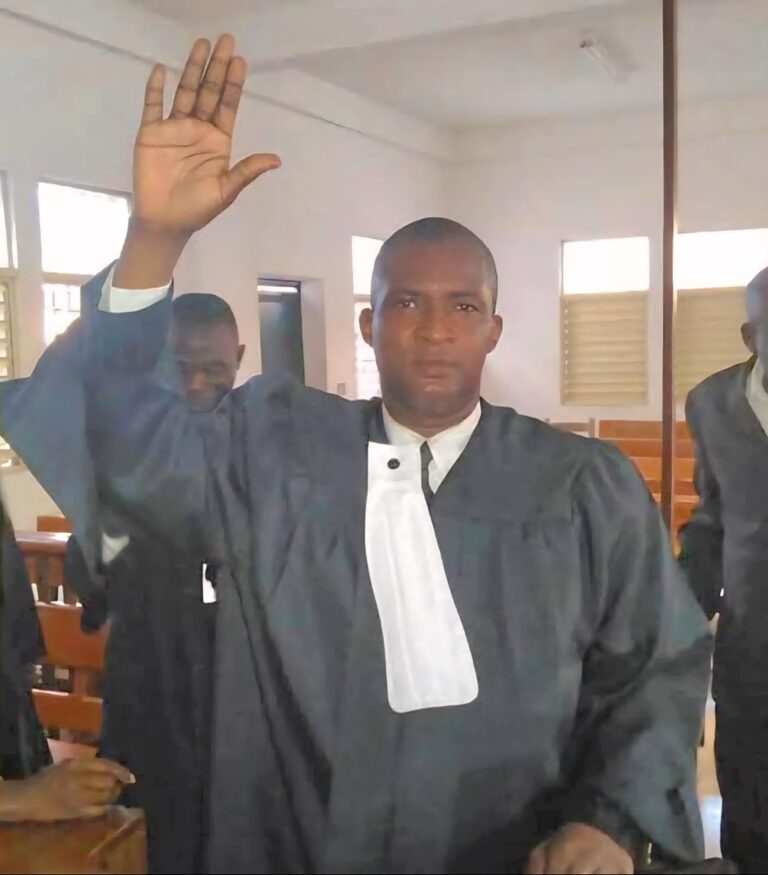 Haïti : Le parti du professeur Victor Benoit réclame une enquête après la mort de Me Siffrant Michel à Delmas